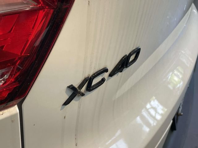 New 2026 Volvo XC40 B5 Ultra w/ Protection Package Premier AWD/4WD image 8