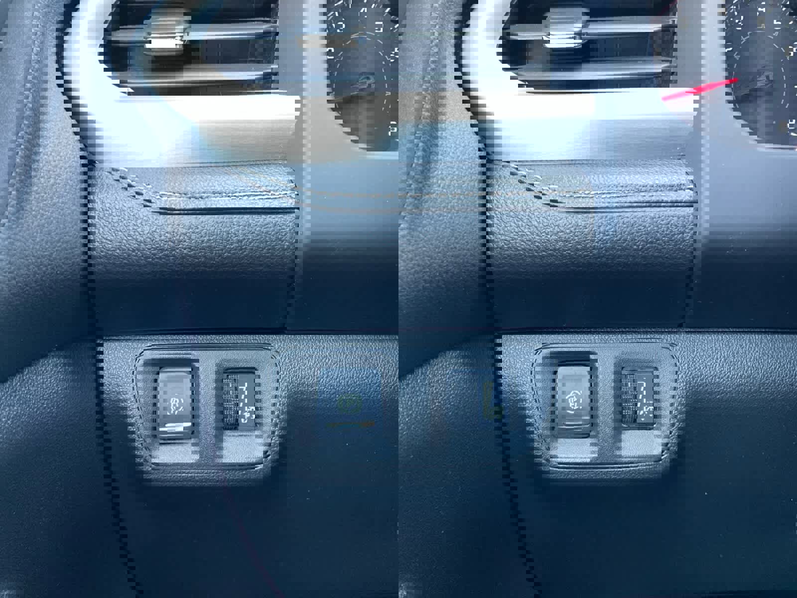 Used 2019 GMC Acadia SLT w/ LPO, Cargo Package image 18