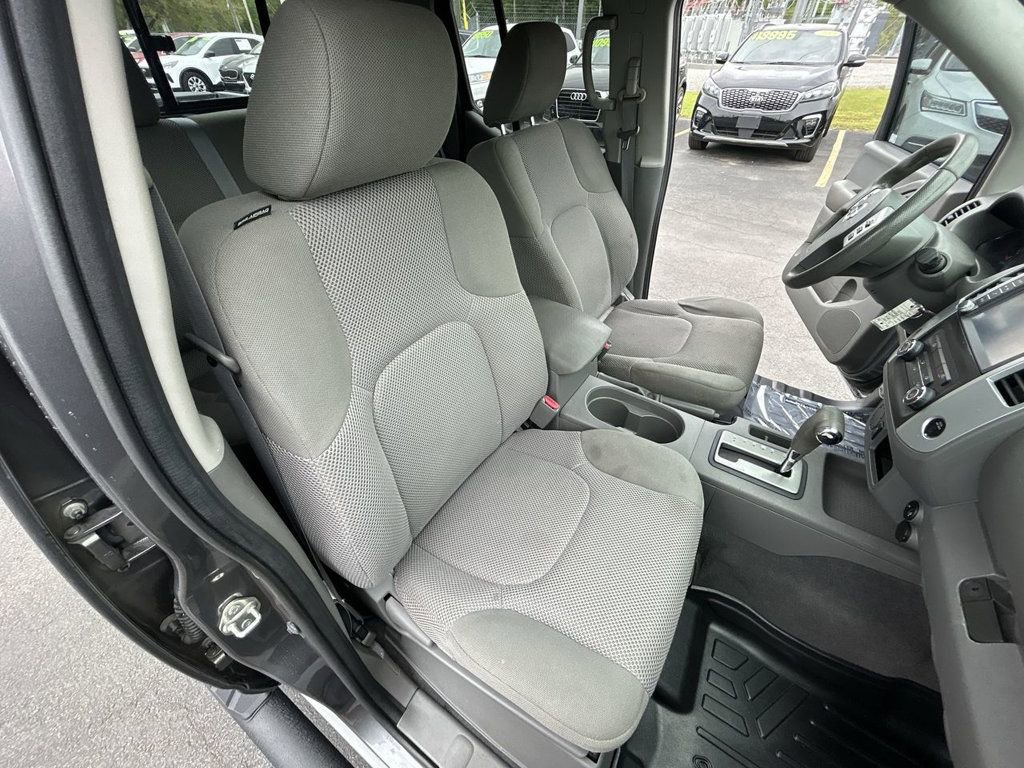 Used 2019 Nissan Frontier SV image 20