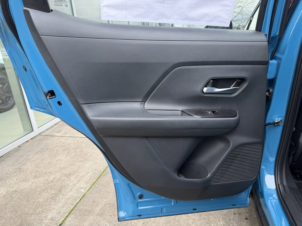 New 2026 Nissan Kicks SR w/ Cold Weather Package image 27