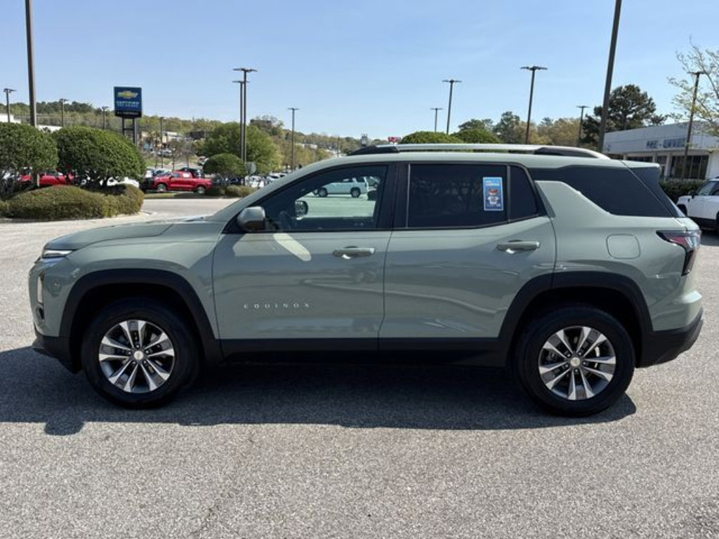 Used 2025 Chevrolet Equinox LT w/ Convenience Package II FWD image 11