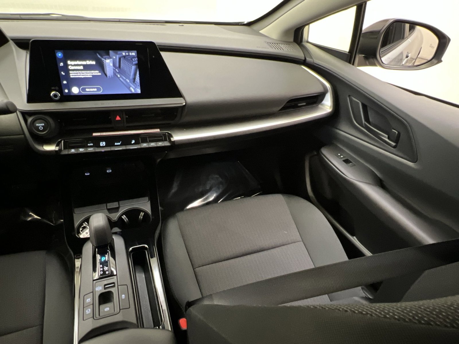 Used 2026 Toyota Prius LE image 29