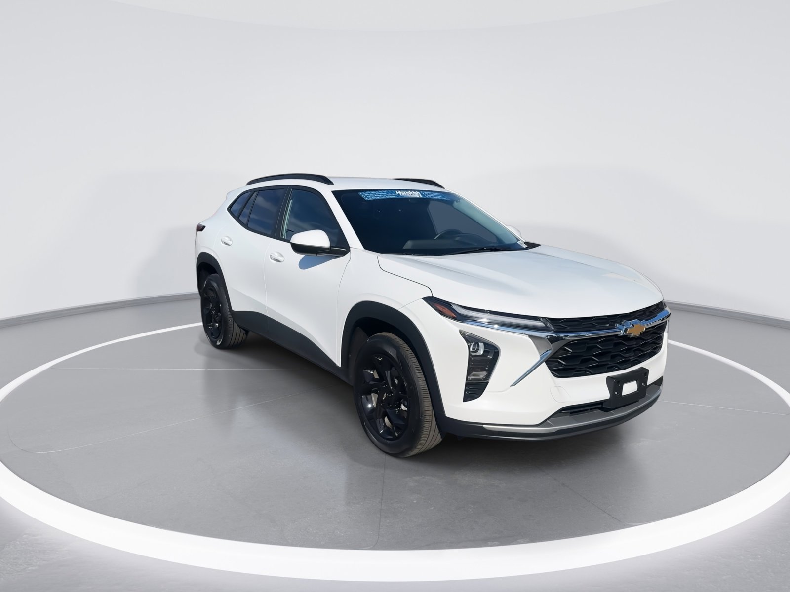 Used 2025 Chevrolet Trax LT w/ LT Convenience Package image 2