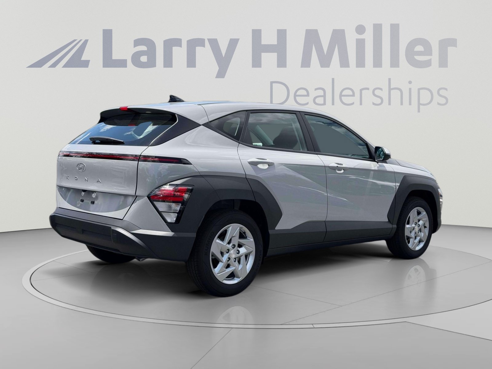 New 2027 Hyundai Kona SE FWD image 8