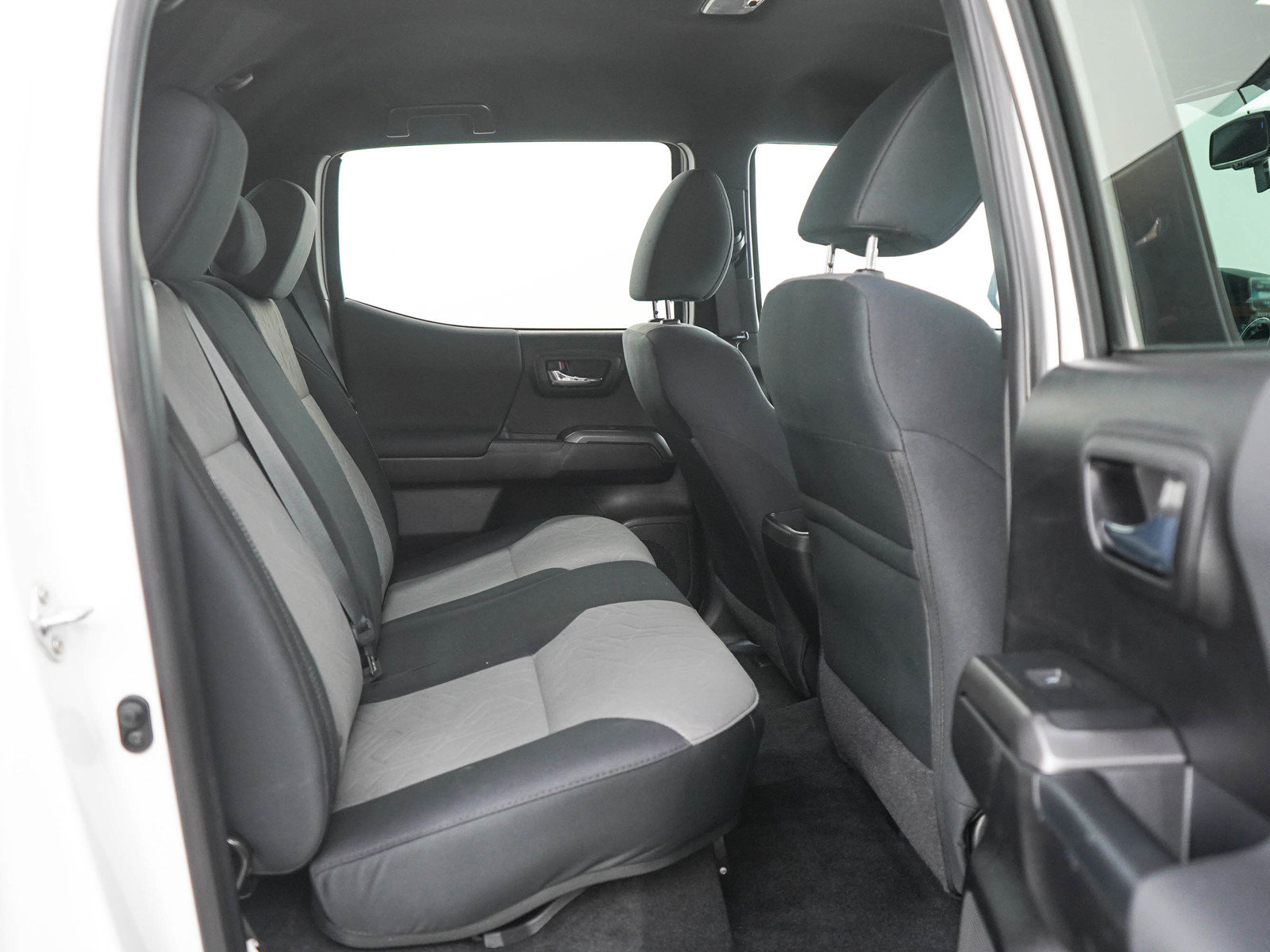 Used 2021 Toyota Tacoma TRD Off-Road AWD/4WD image 12
