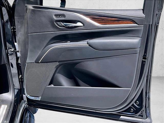 Certified 2023 Cadillac Escalade Luxury RWD image 19