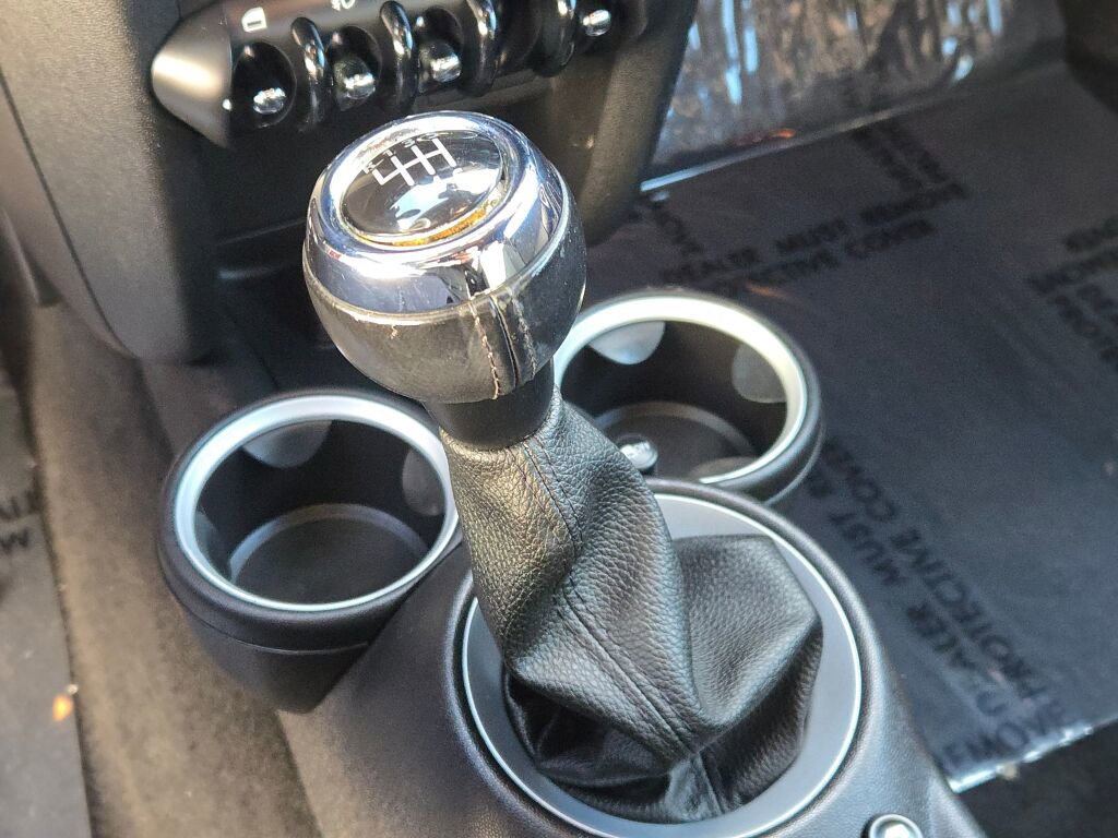 Used 2014 MINI Cooper Roadster S image 28