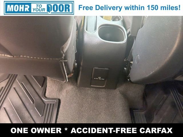 Used 2017 Chevrolet Trax LT w/ Sun & Sound Package FWD image 32