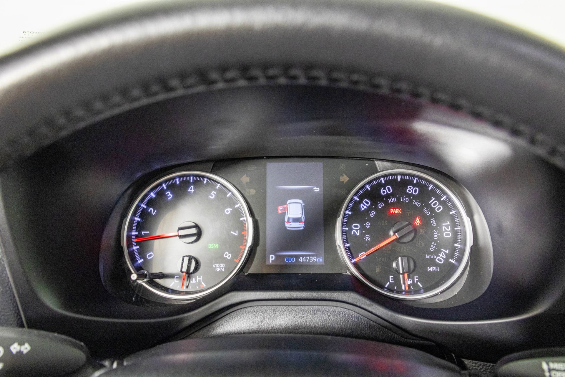 Used 2022 Toyota RAV4 XLE Premium image 30