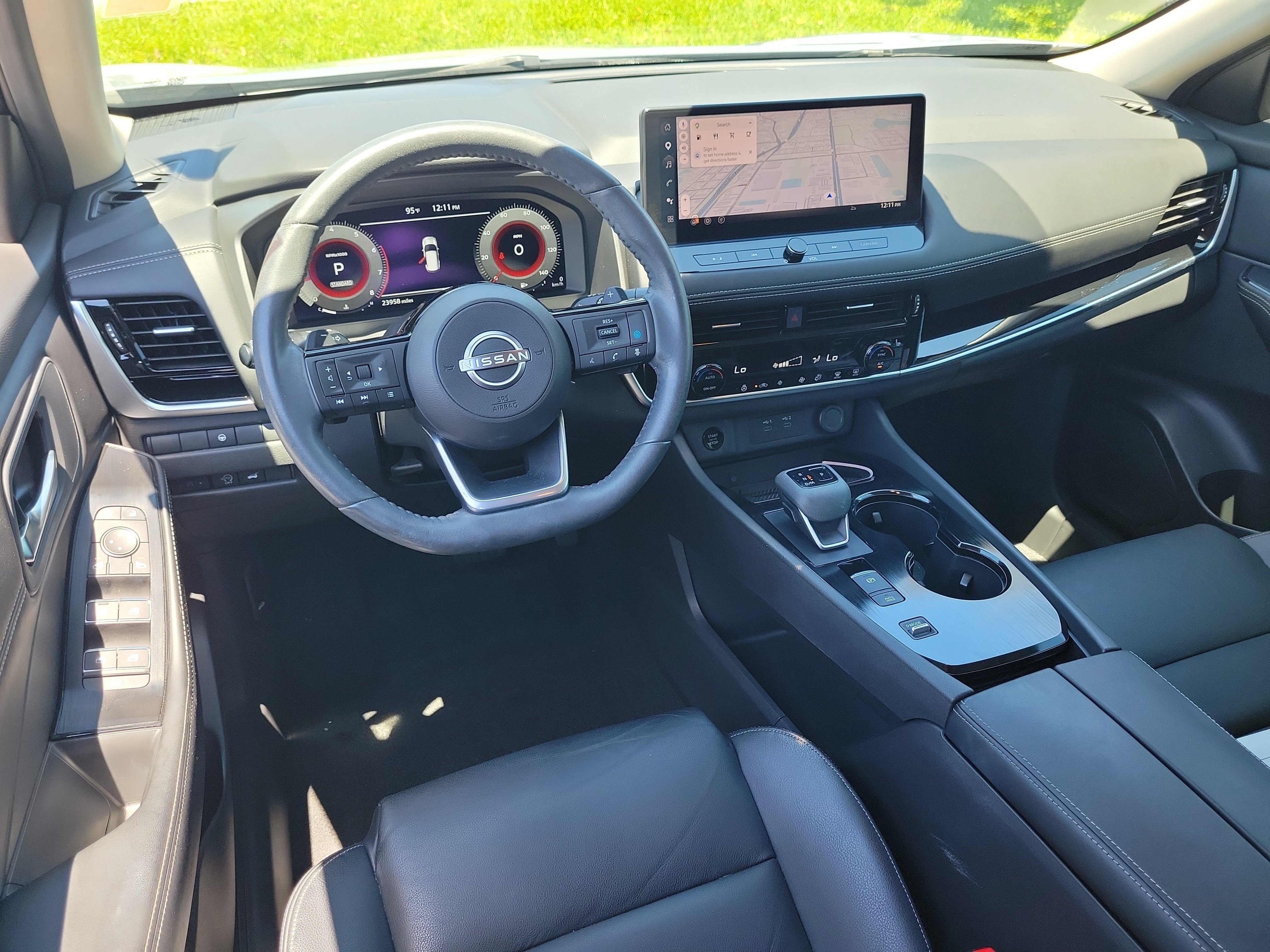 Certified 2024 Nissan Rogue SL FWD image 17