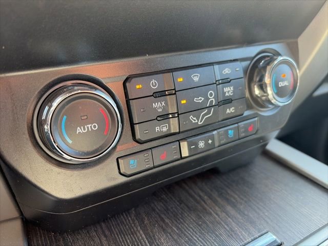 Used 2021 Ford F250 Lariat w/ Chrome Package image 16