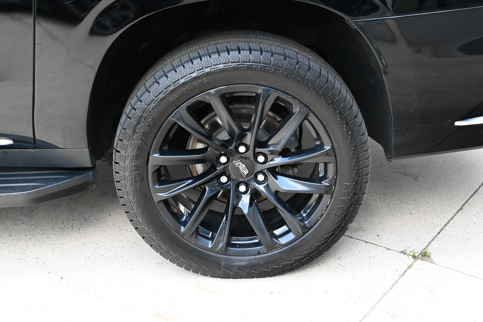 Used 2021 Cadillac Escalade ESV Premium Luxury AWD/4WD image 11