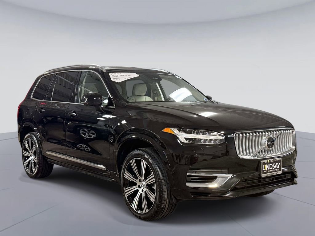 Used 2025 Volvo XC90 T8 Plus w/ Protection Package Premier AWD/4WD image 9
