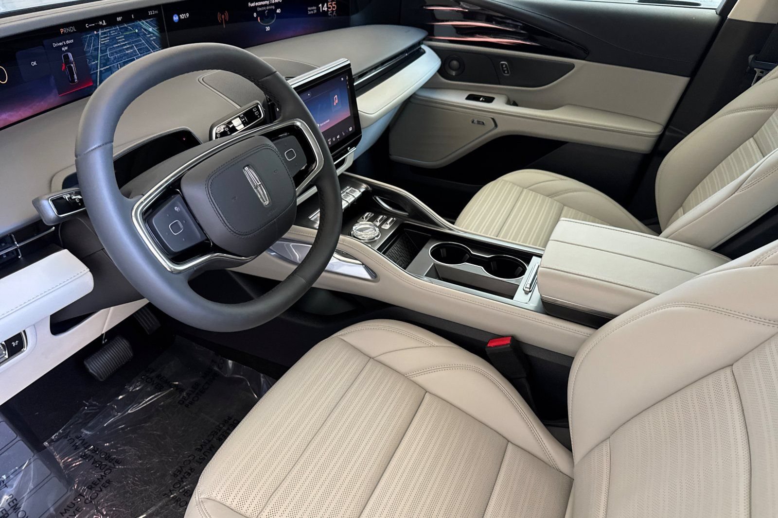 New 2026 Lincoln Nautilus Reserve w/ Jet Appearance Package AWD/4WD image 7