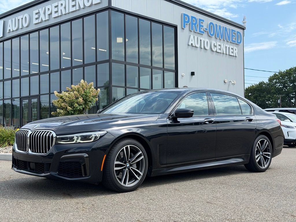 Used 2021 BMW 740i xDrive w/ M Sport Package AWD/4WD image 1