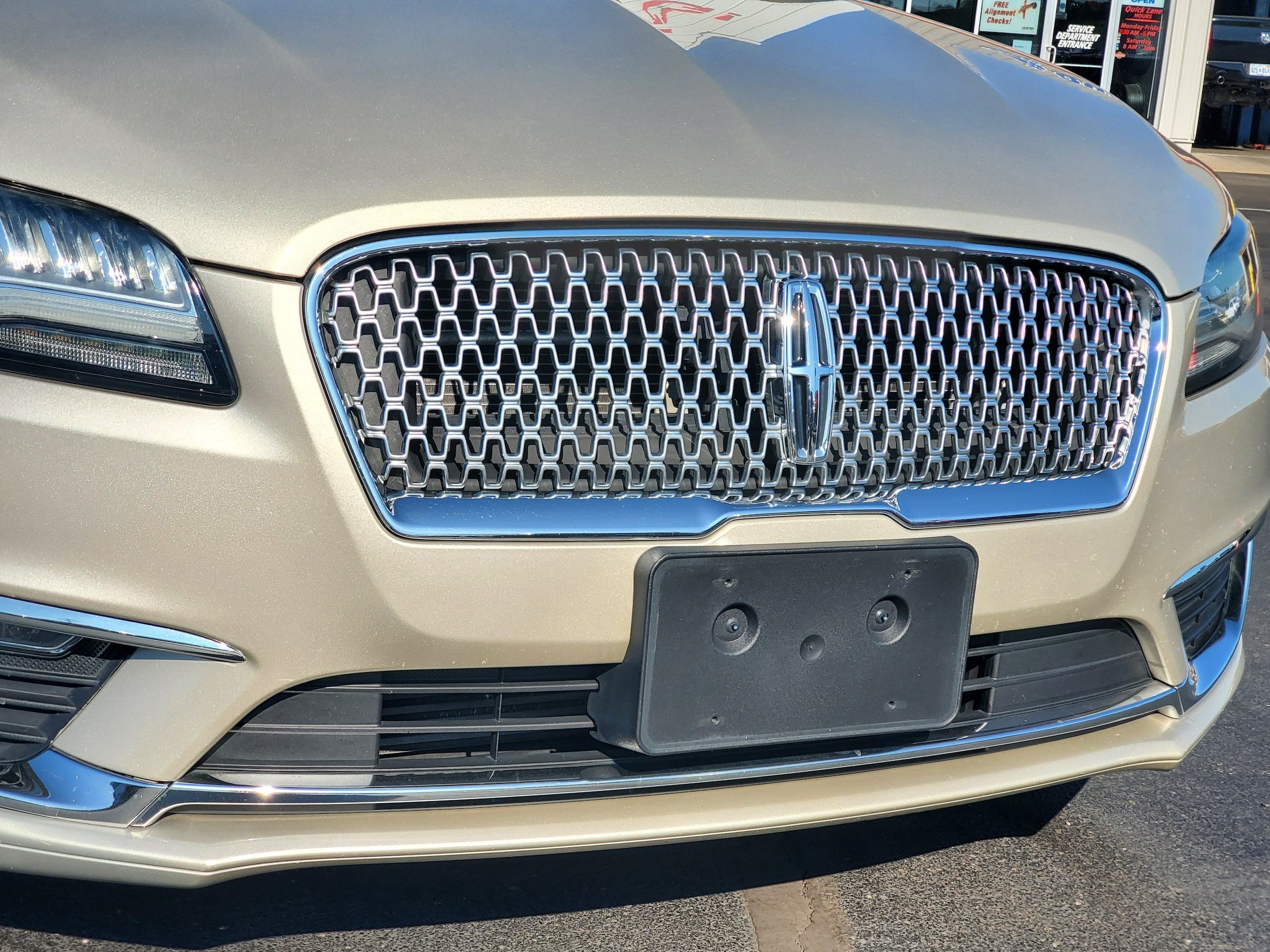 Used 2017 Lincoln MKZ Reserve FWD image 7