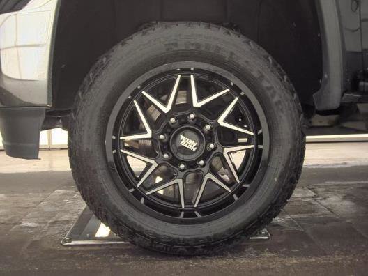 Used 2018 GMC Sierra 3500 3500 w/ Sierra Convenience Package image 8