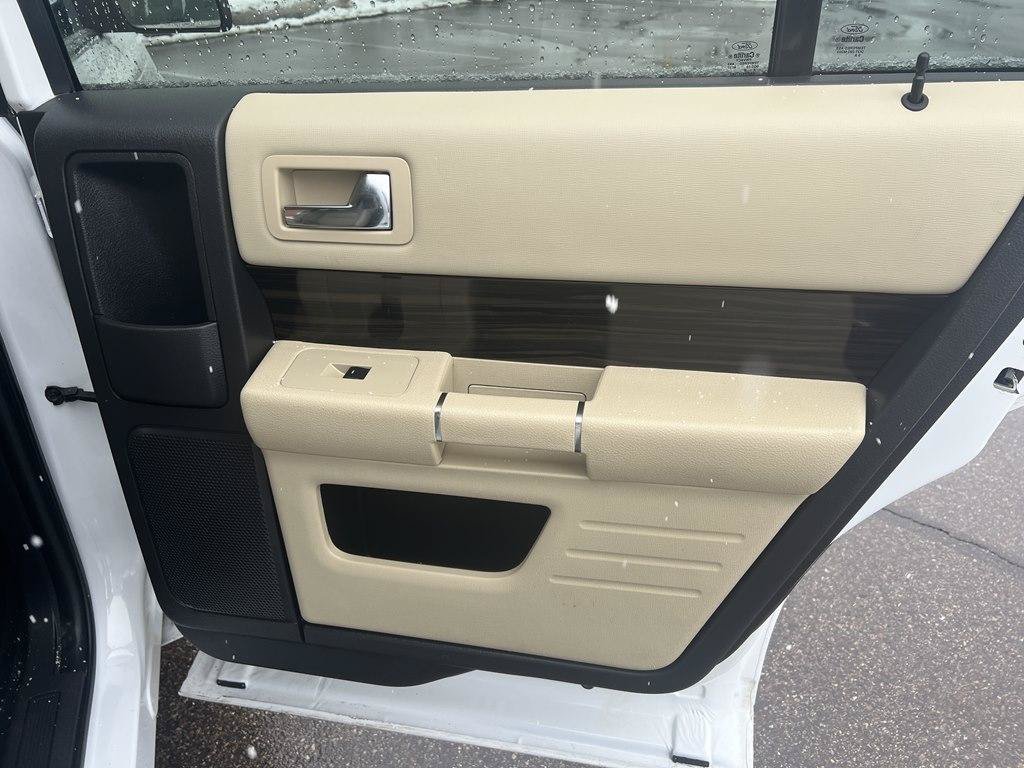 Used 2019 Ford Flex SEL AWD/4WD image 35