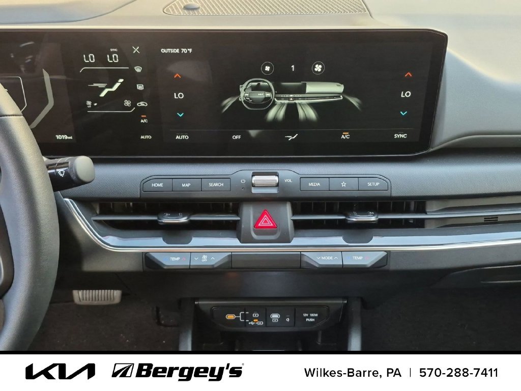 Certified 2025 Kia K4 EX FWD image 28
