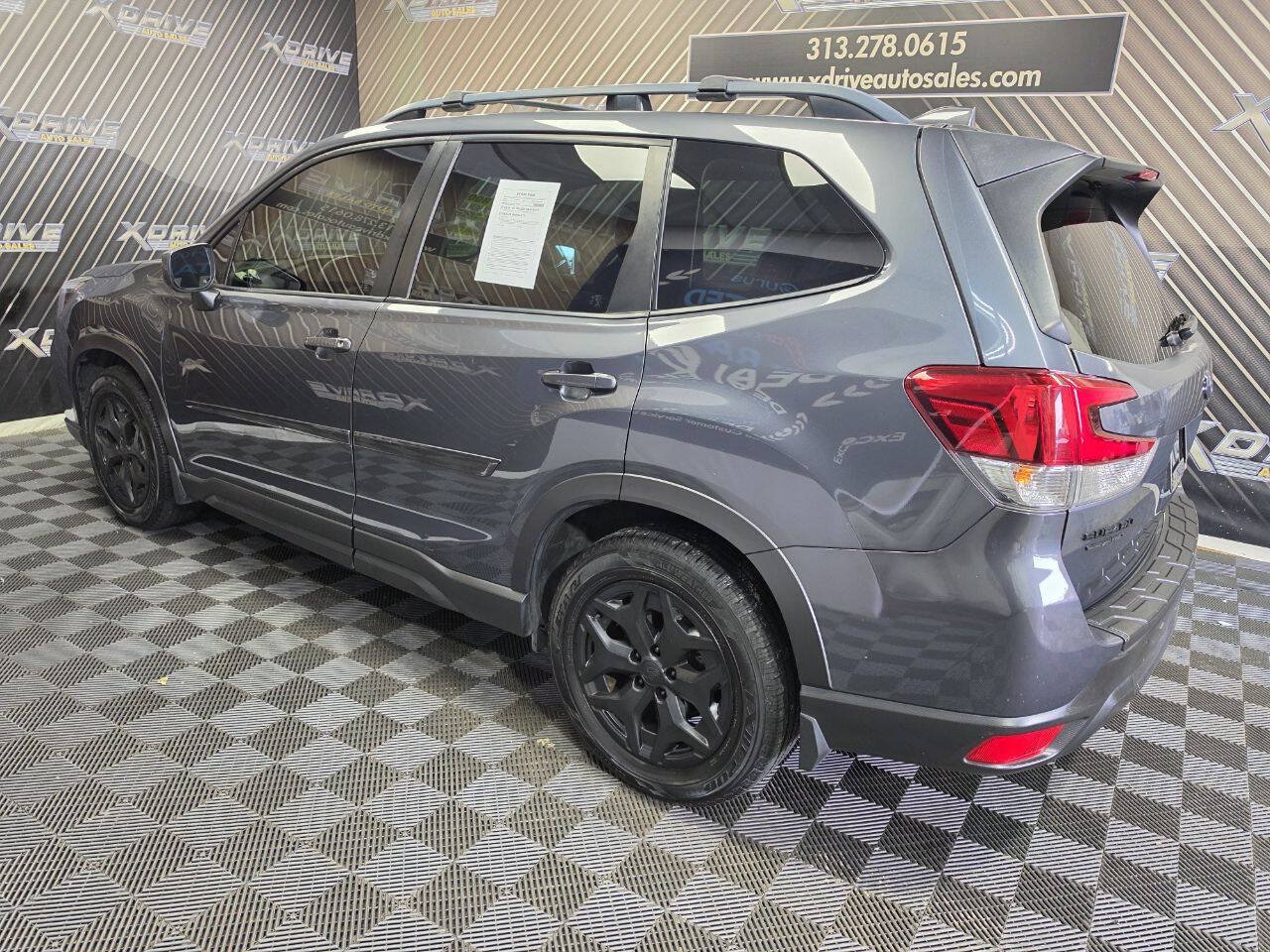 Used 2021 Subaru Forester Premium AWD/4WD image 10