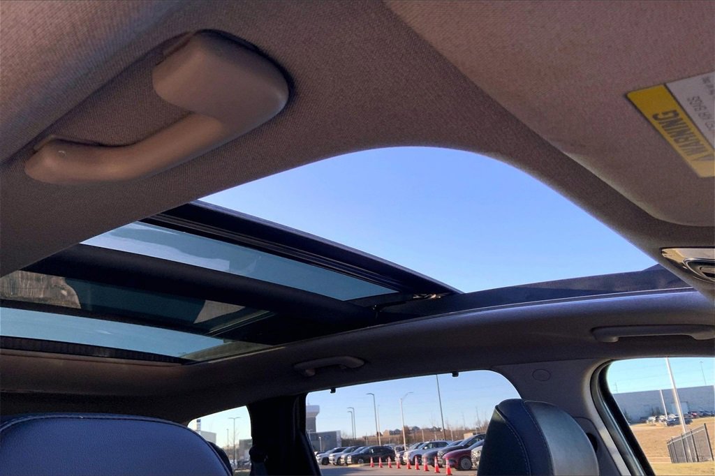 Used 2023 Hyundai Santa Fe Limited image 21