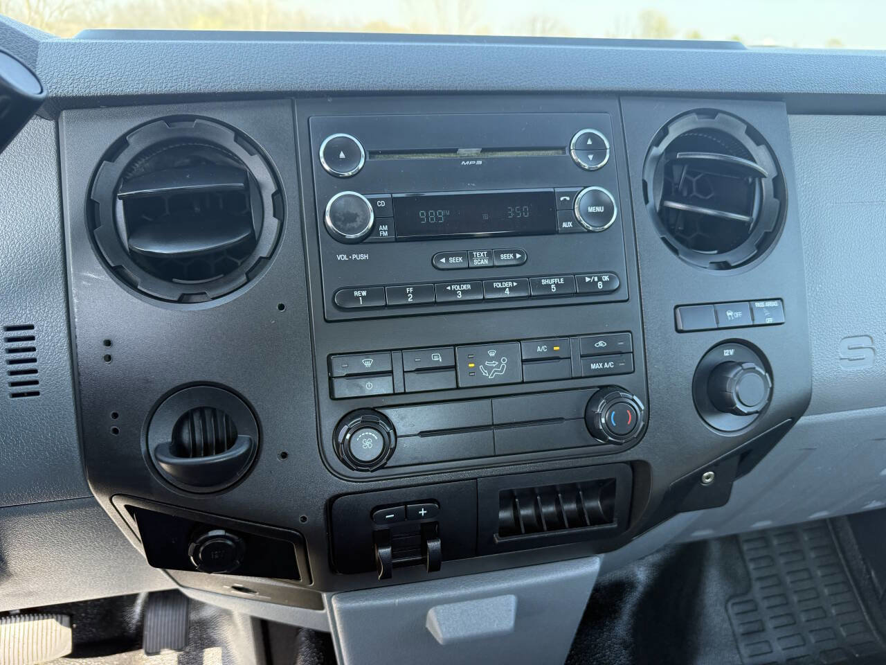 Used 2012 Ford F250 XL w/ PWR Equipment Group RWD image 11