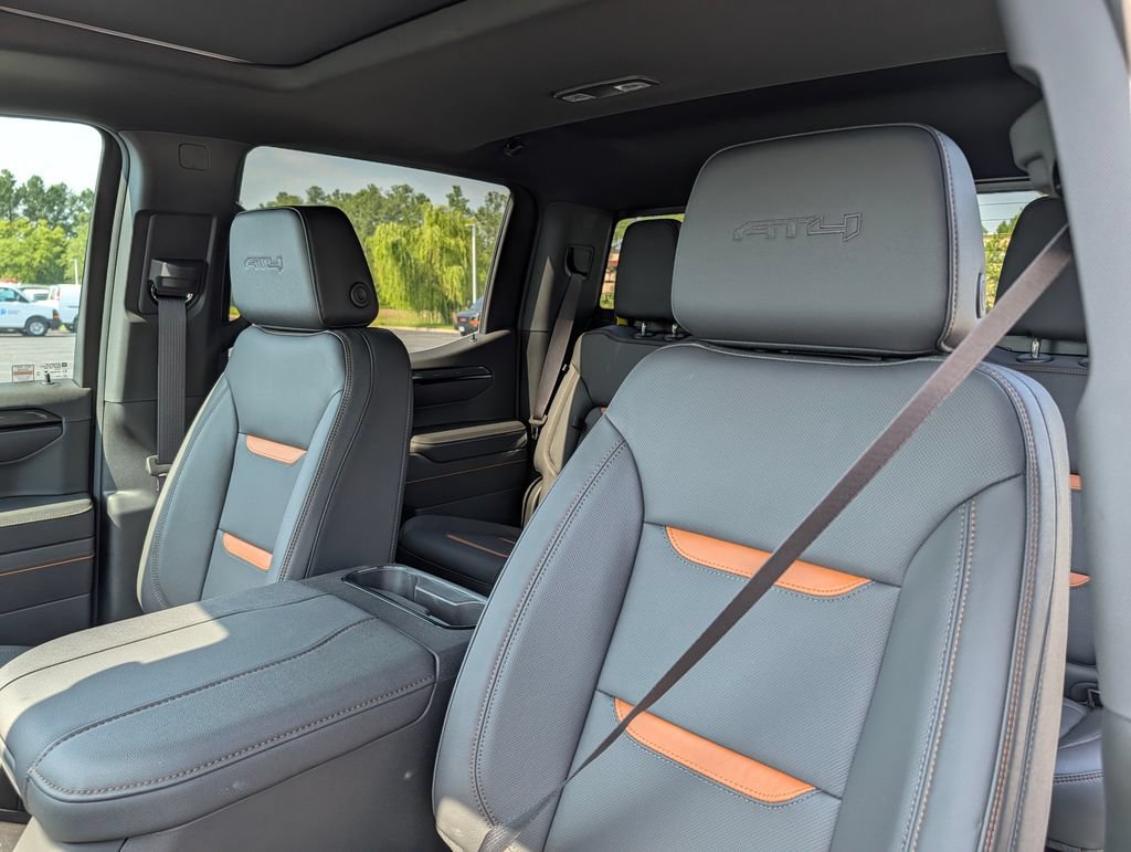 New 2026 GMC Sierra 1500 AT4 w/ AT4 Premium Package AWD/4WD image 11