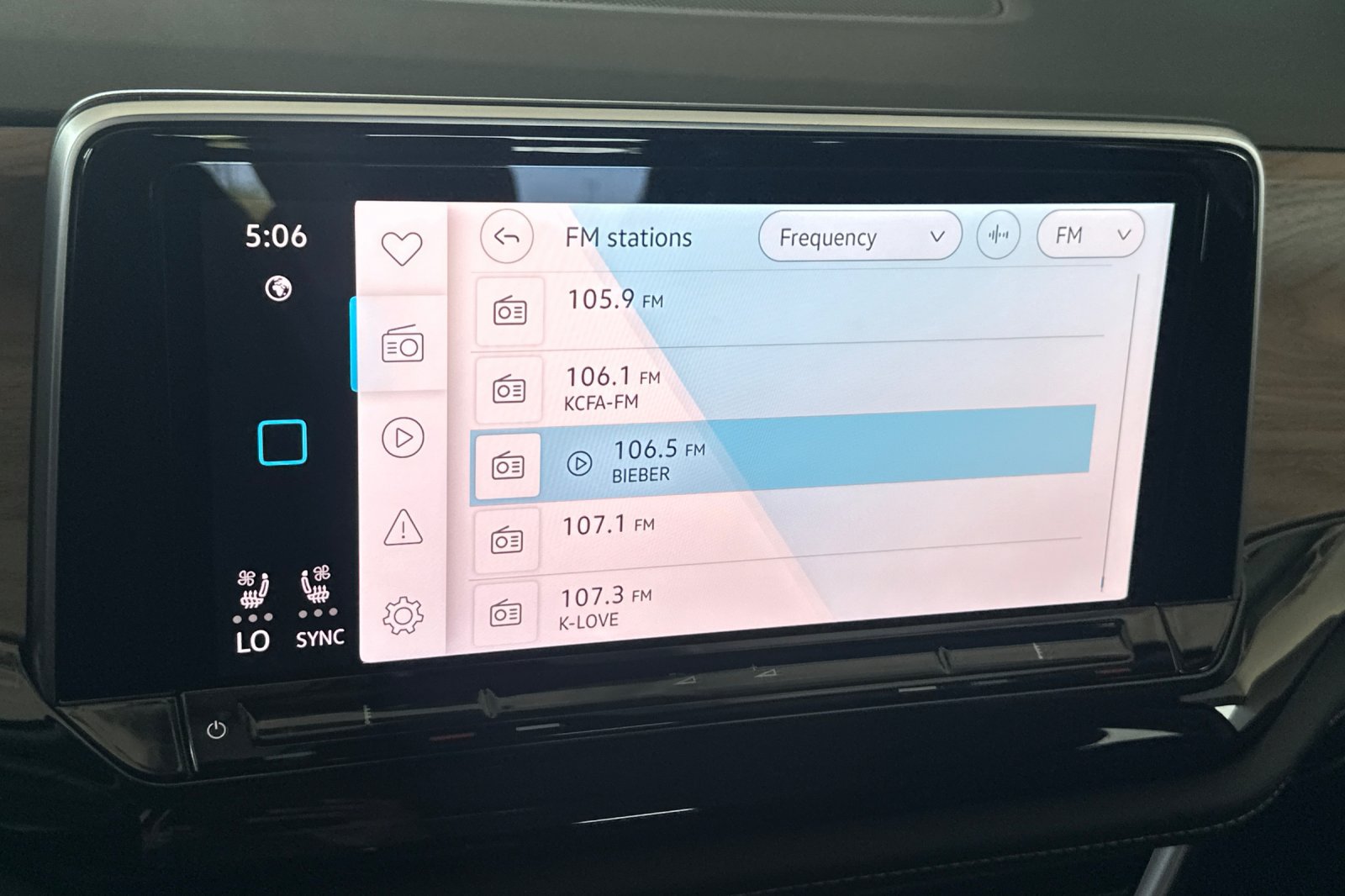 New 2026 Volkswagen Atlas SE FWD image 19