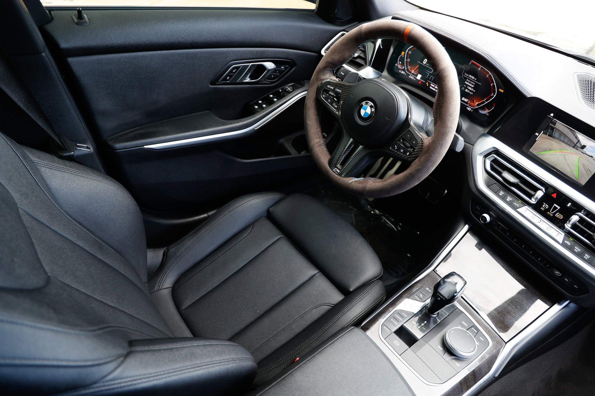 Used 2020 BMW 330i Sedan w/ M Sport Package RWD image 25