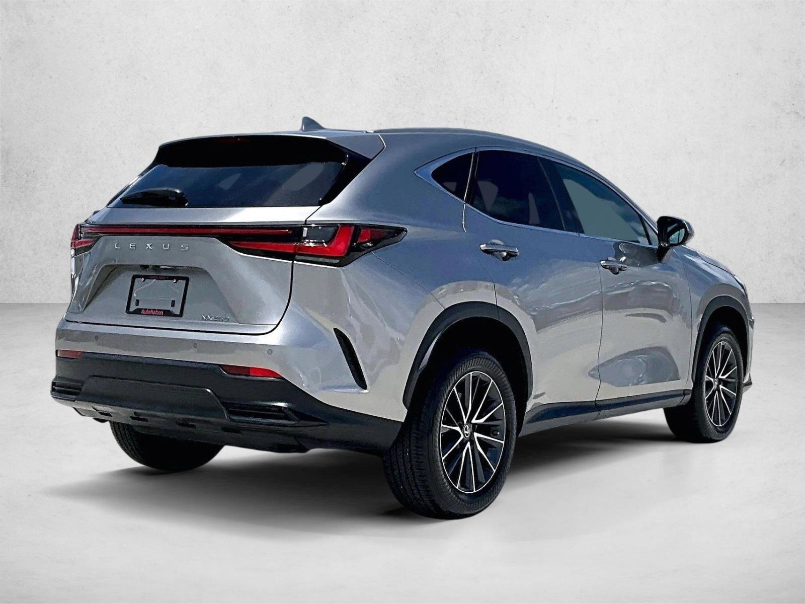 Used 2023 Lexus NX 250 FWD image 2