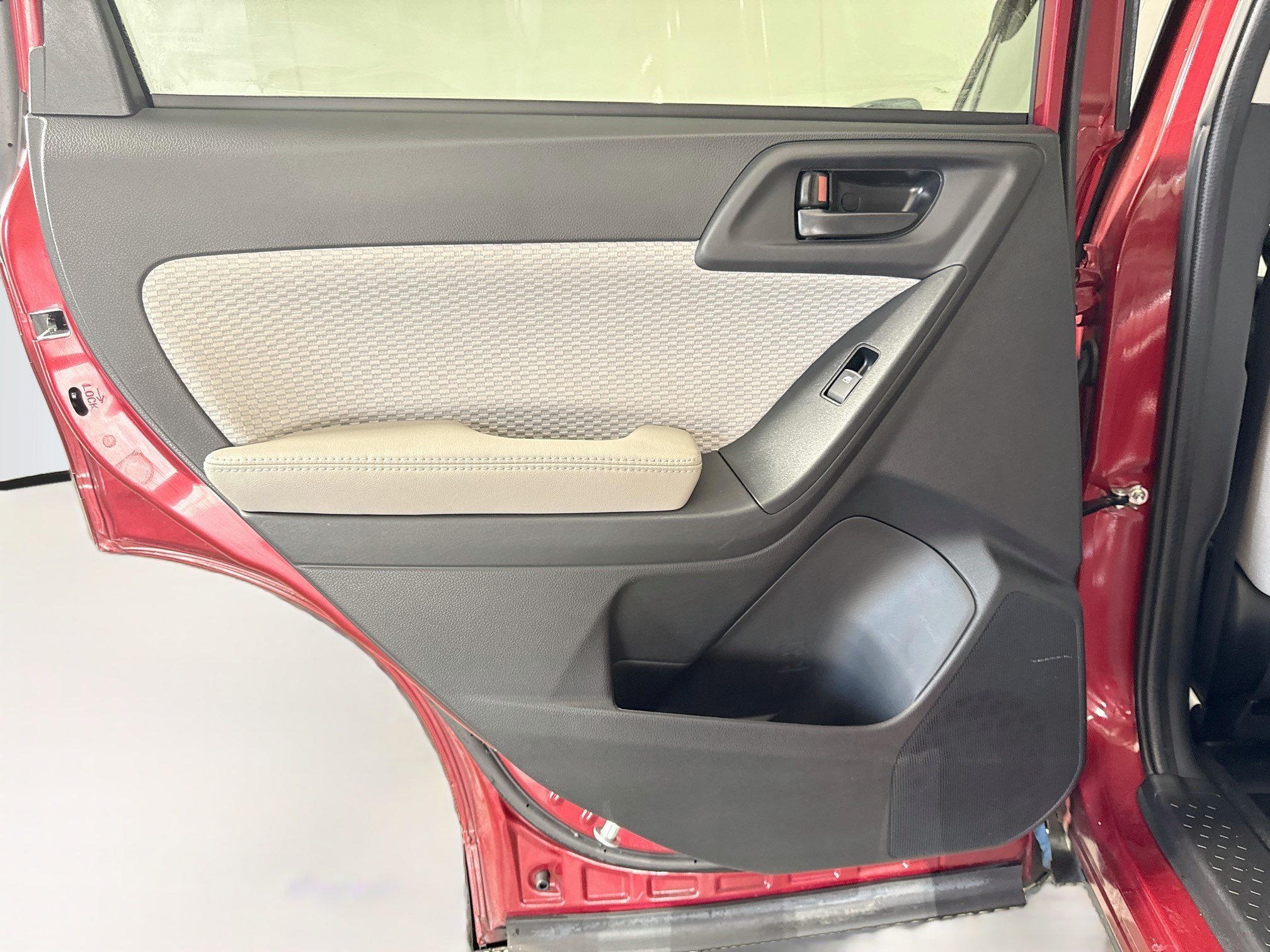 Used 2018 Subaru Forester 2.5i Premium AWD/4WD image 25
