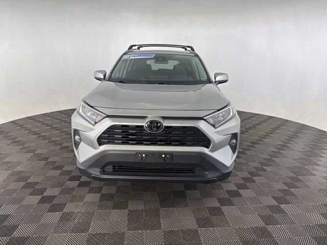 Used 2021 Toyota RAV4 XLE w/ Convenience Package image 2