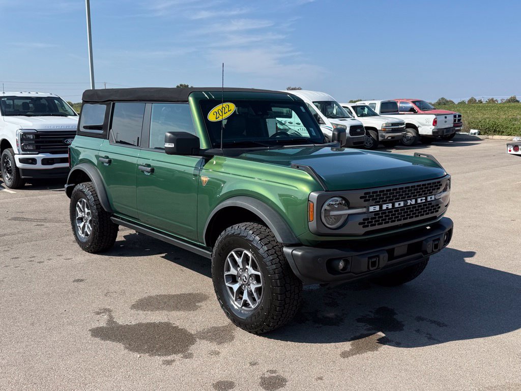 Used 2022 Ford Bronco Badlands AWD/4WD image 2