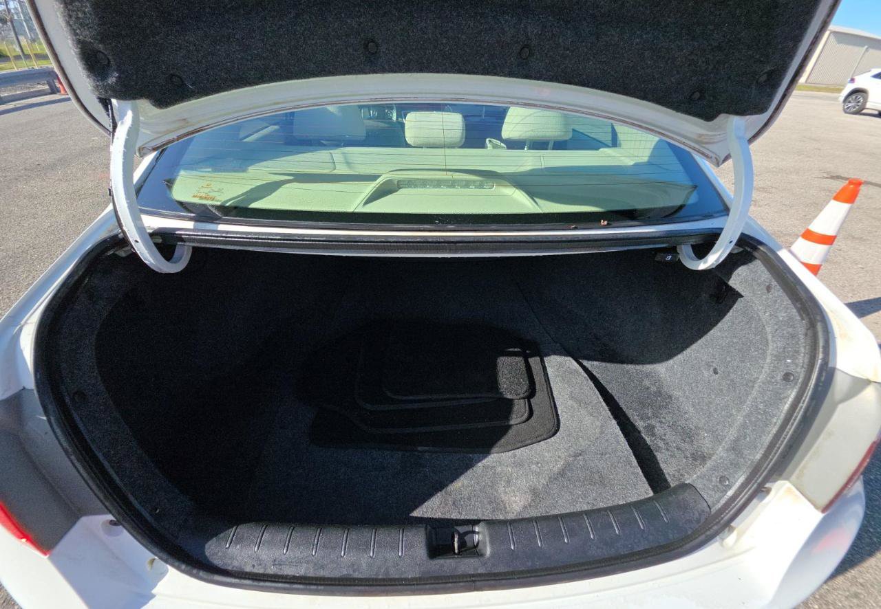 Used 2013 Honda Accord LX image 10
