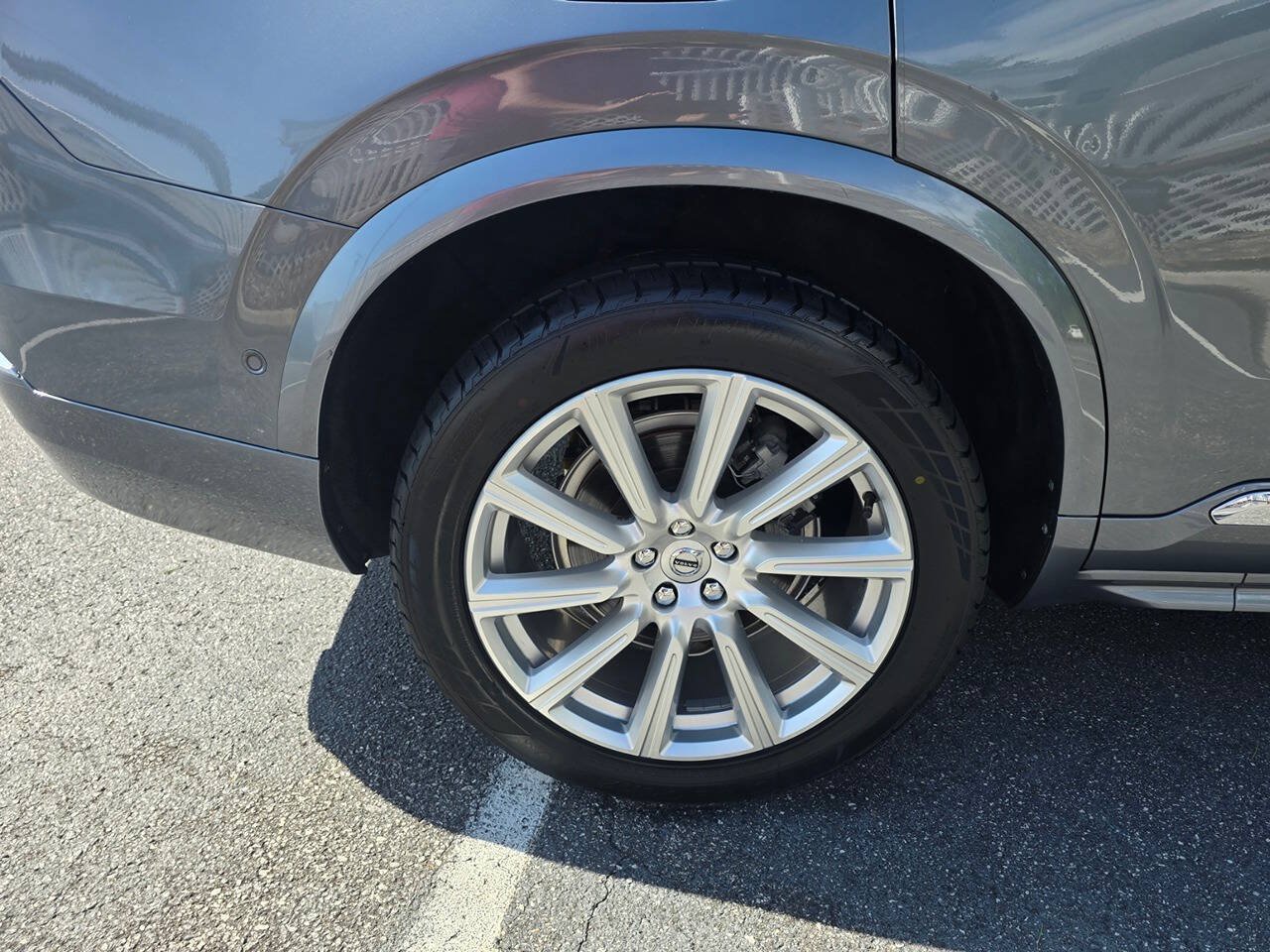 Used 2018 Volvo XC90 T6 Inscription w/ Convenience Package AWD/4WD image 12