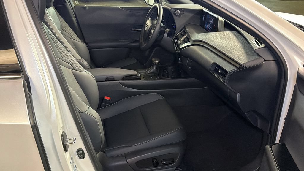 Used 2021 Lexus UX 250h w/ Premium Package AWD/4WD image 10