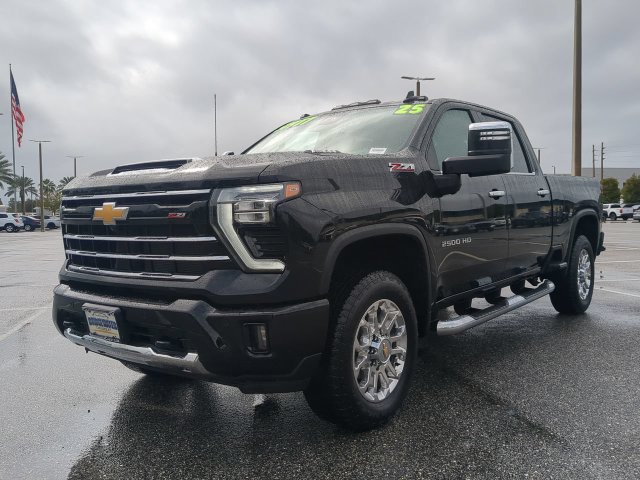 Used 2025 Chevrolet Silverado 2500 LT w/ Z71 Chrome Sport Edition AWD/4WD image 8
