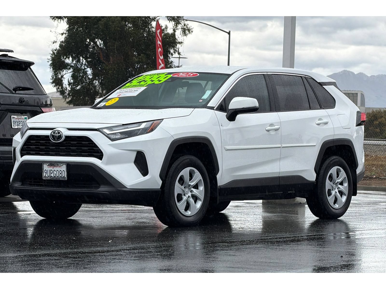 Certified 2025 Toyota RAV4 LE FWD image 8