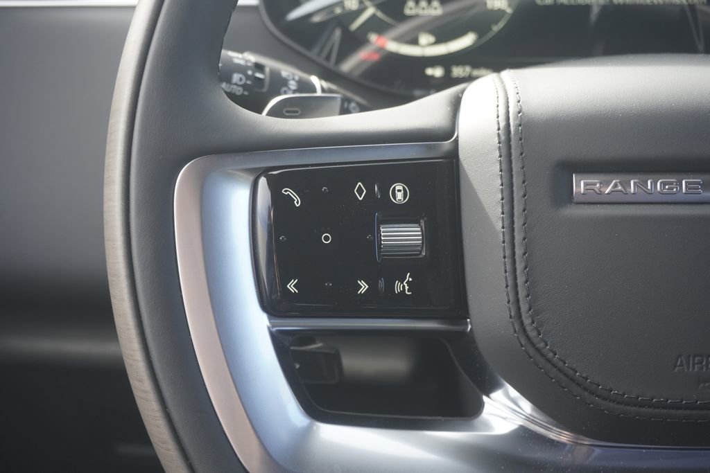 New 2026 Land Rover Range Rover SV image 12