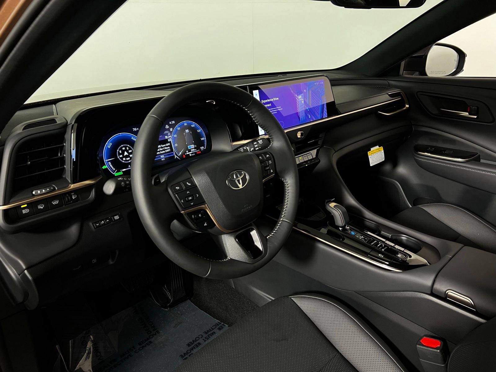 Used 2026 Toyota Crown Signia AWD/4WD image 10
