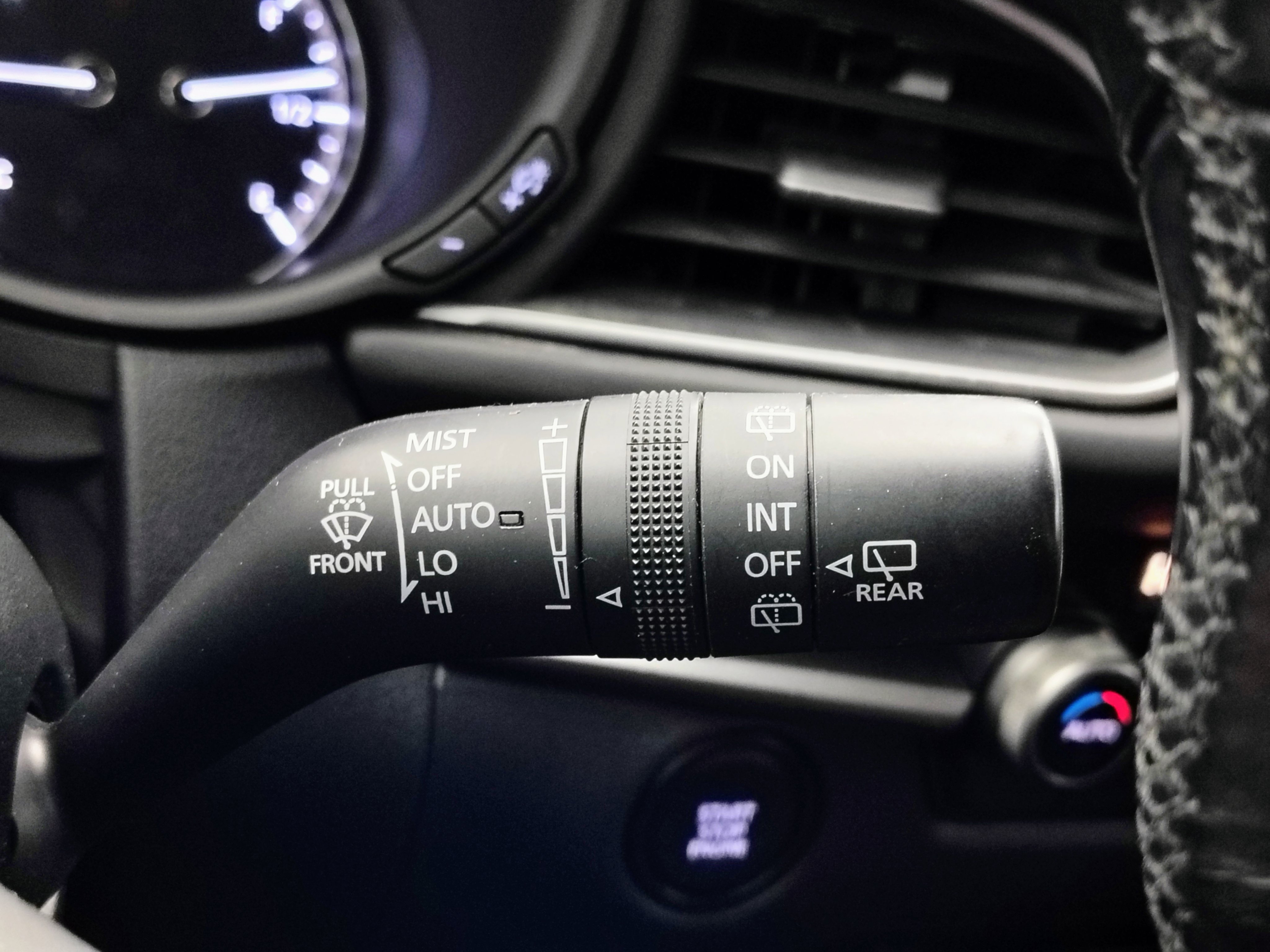 Used 2020 MAZDA CX-30 FWD w/ Select Package image 40