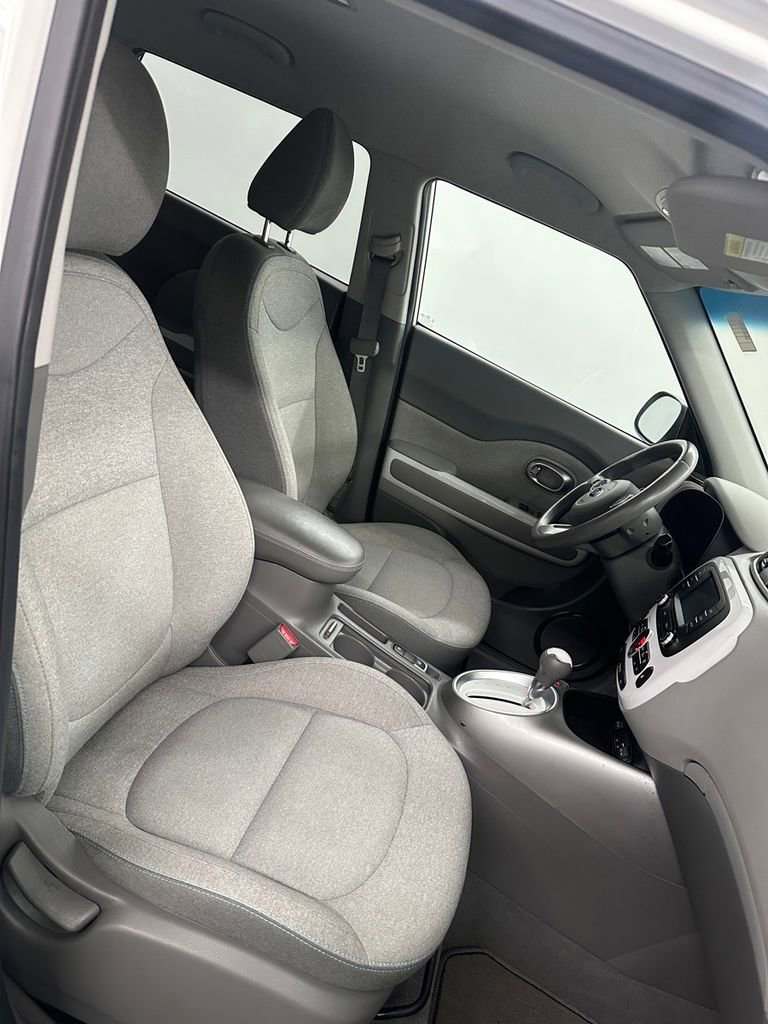 Used 2017 Kia Soul EV-e image 34