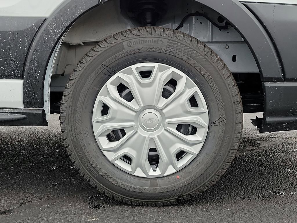 New 2026 Ford Transit 250 148 Medium Roof image 5