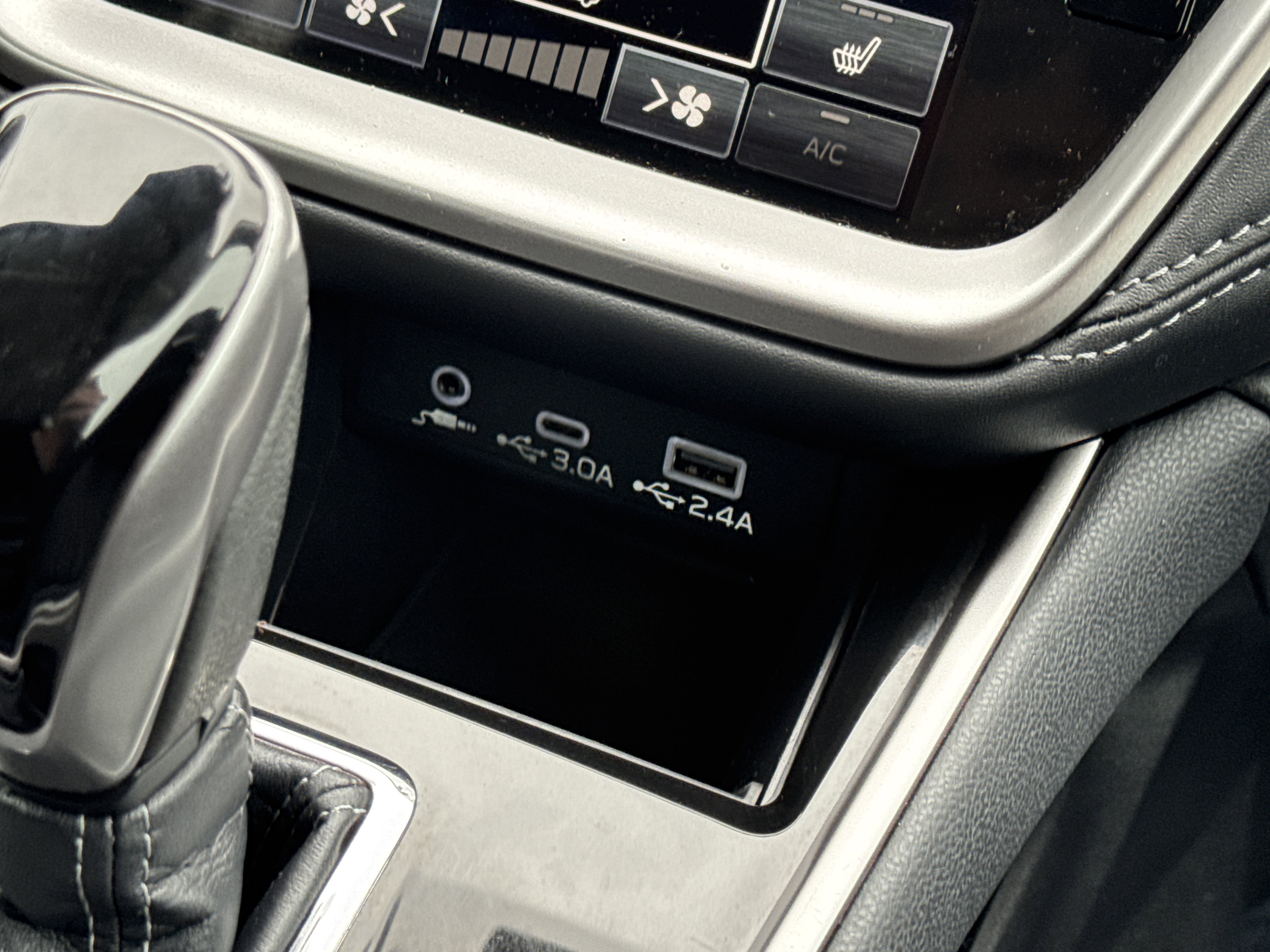 Certified 2023 Subaru Outback Premium AWD/4WD image 9