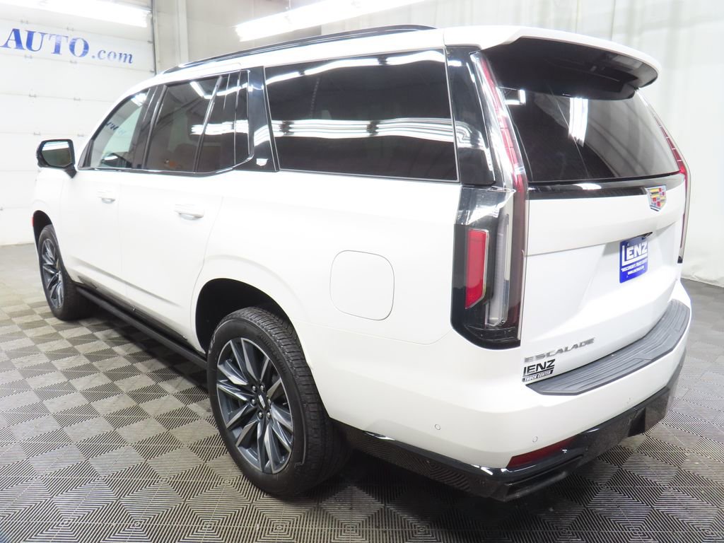 Used 2024 Cadillac Escalade Sport w/ Touring Package AWD/4WD image 6