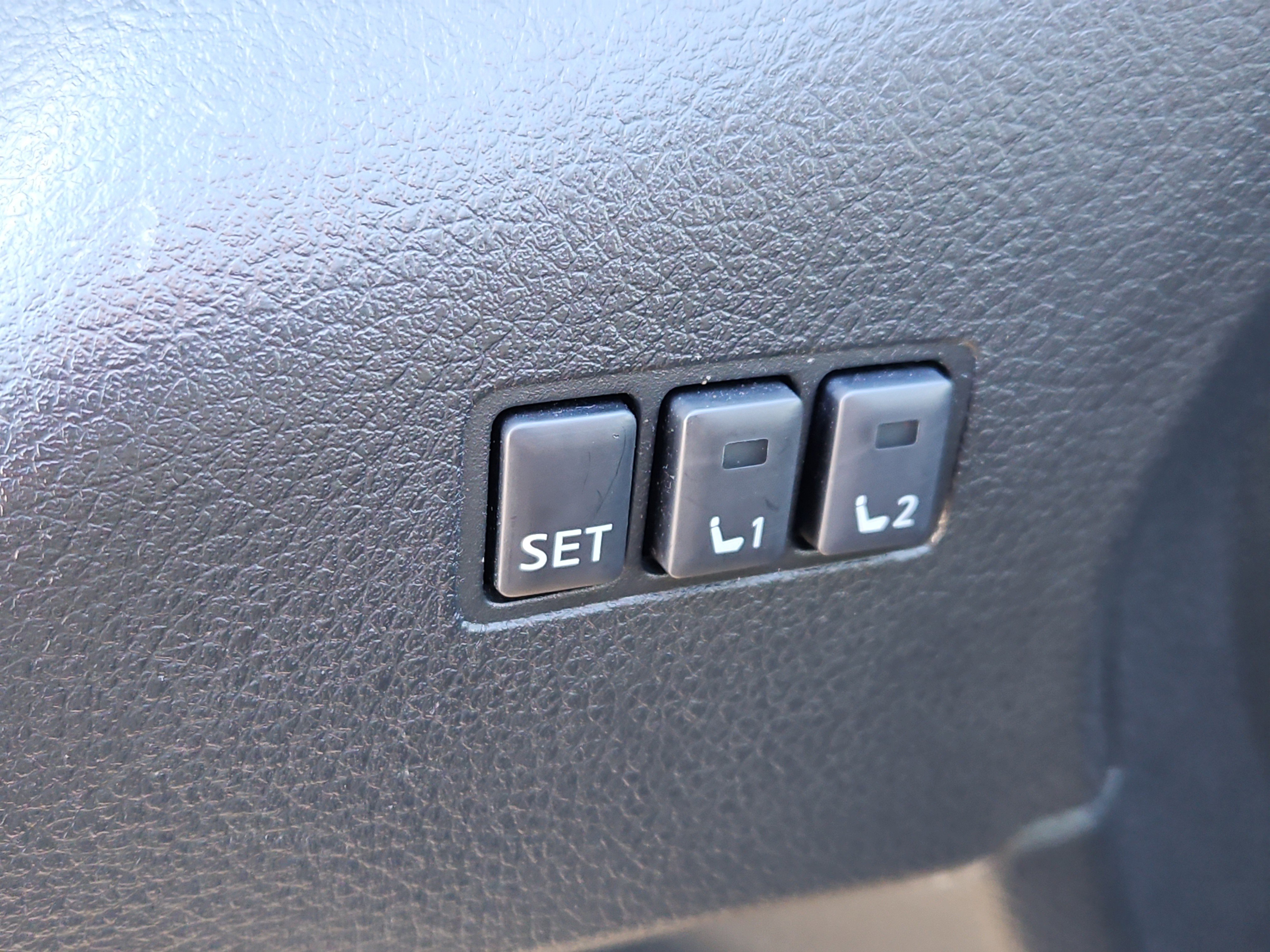 Used 2018 Nissan Rogue SL image 14