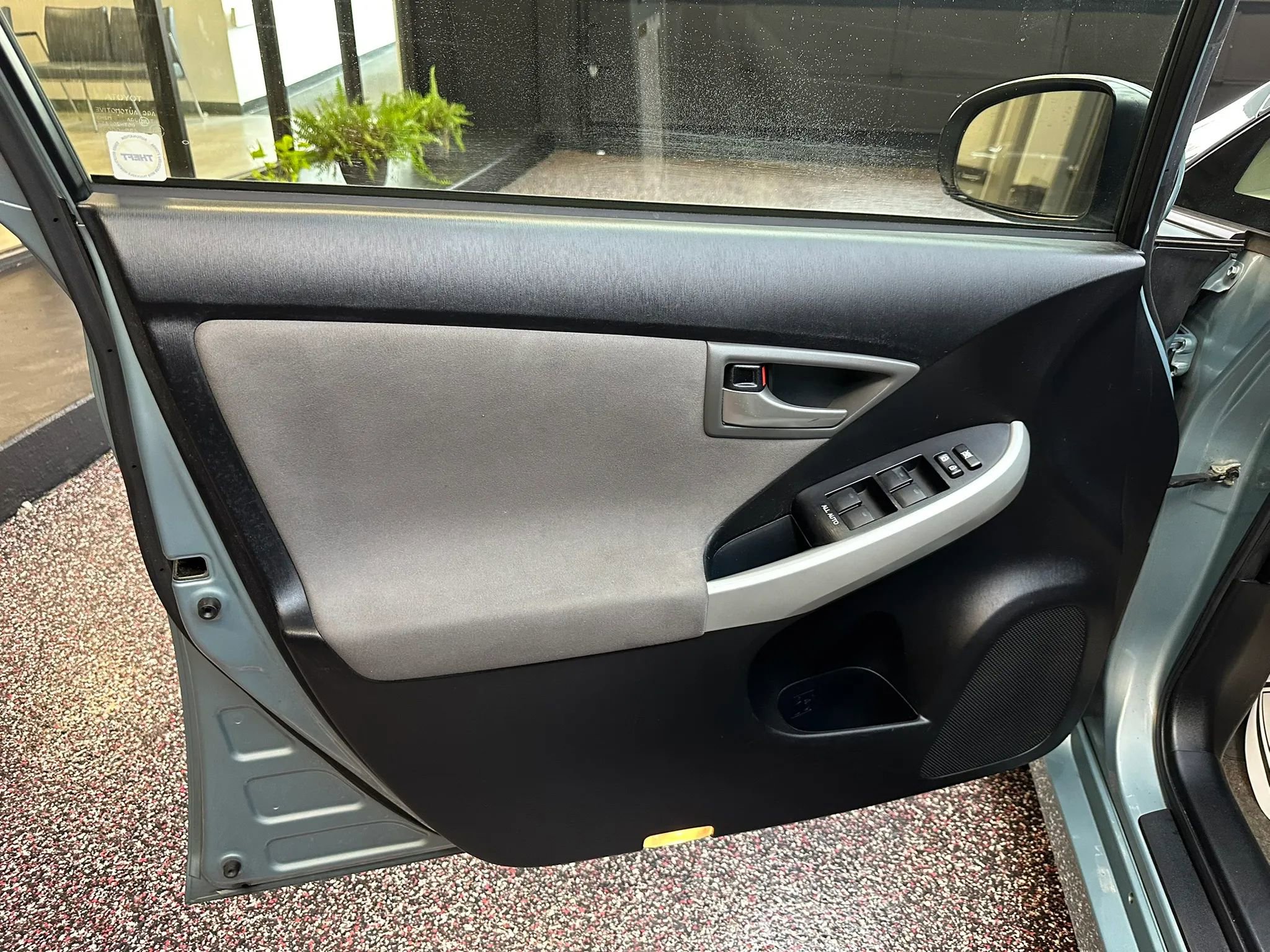 Used 2012 Toyota Prius Three FWD image 10
