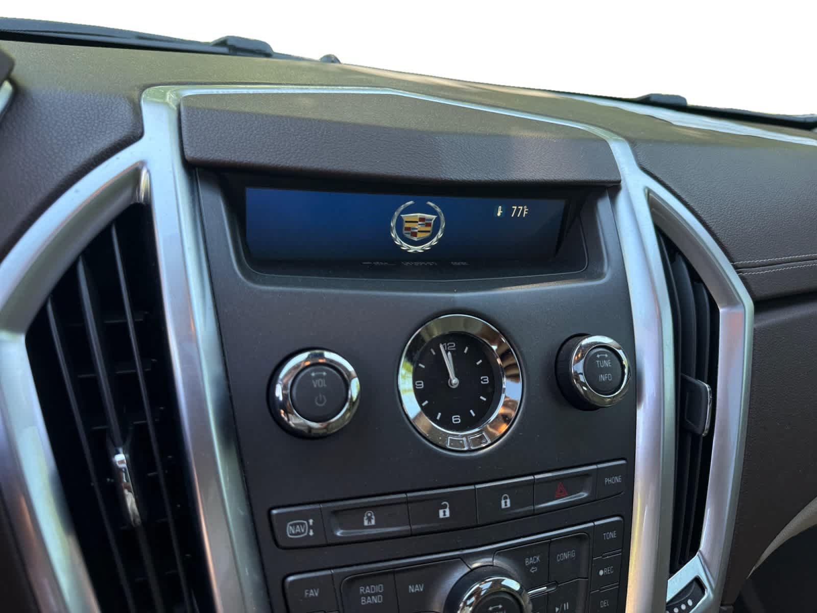 Used 2011 Cadillac SRX Premium AWD/4WD image 15