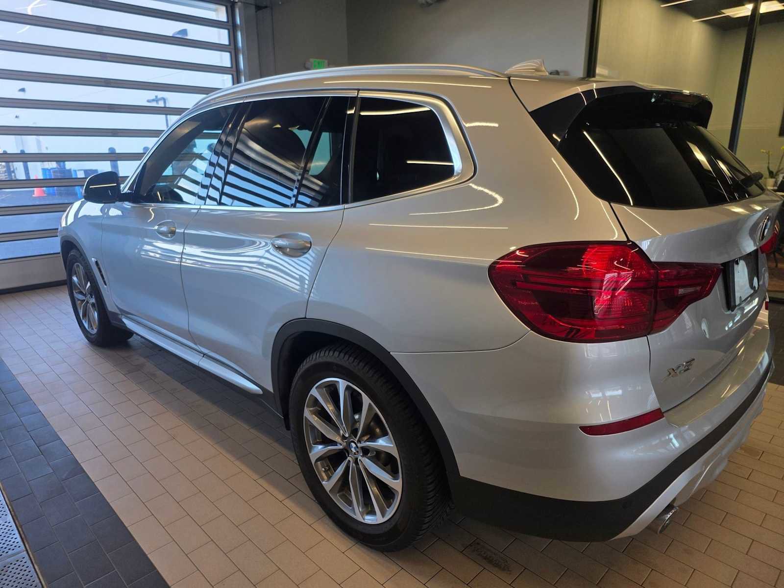 Used 2019 BMW X3 xDrive30i w/ Driving Assistance Package image 3