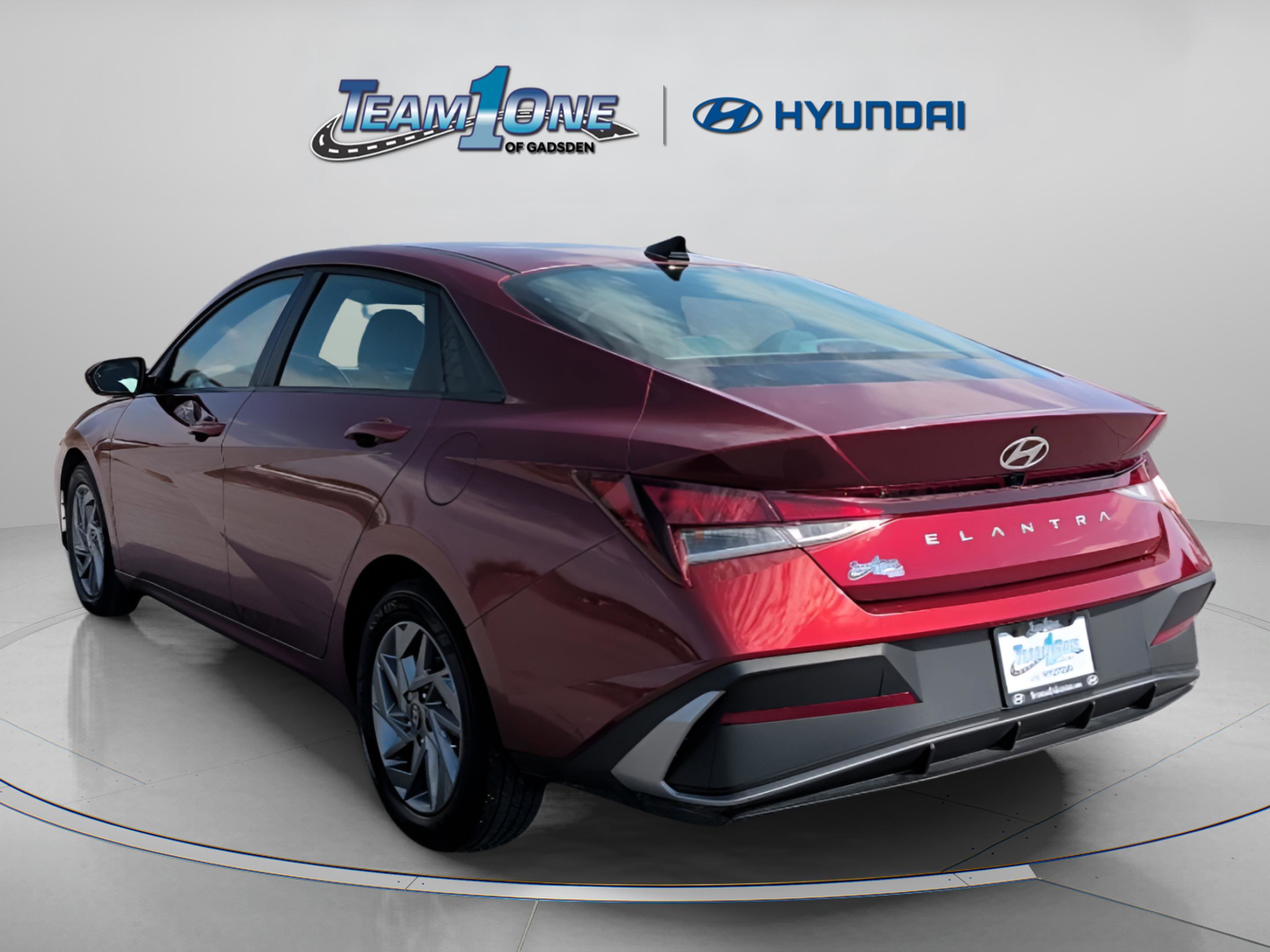 Used 2024 Hyundai Elantra SEL image 6